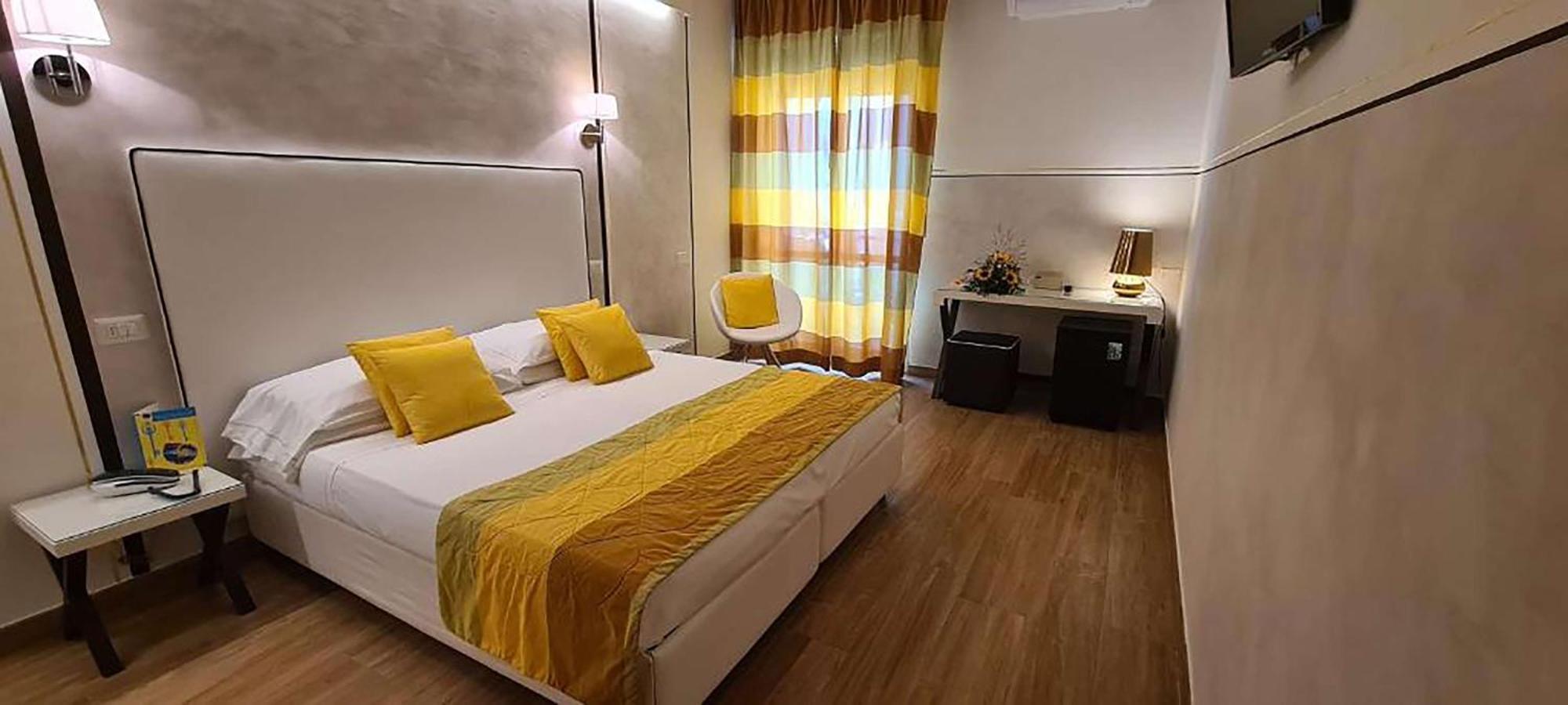 Hotel Bellevue, Sure Hotel Collection By Best Western Pesaro Eksteriør bilde